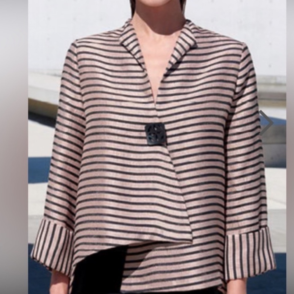 Joseph Ribkoff - Asymmetrical Day To Evening Cover up/jacket gold /black size 10